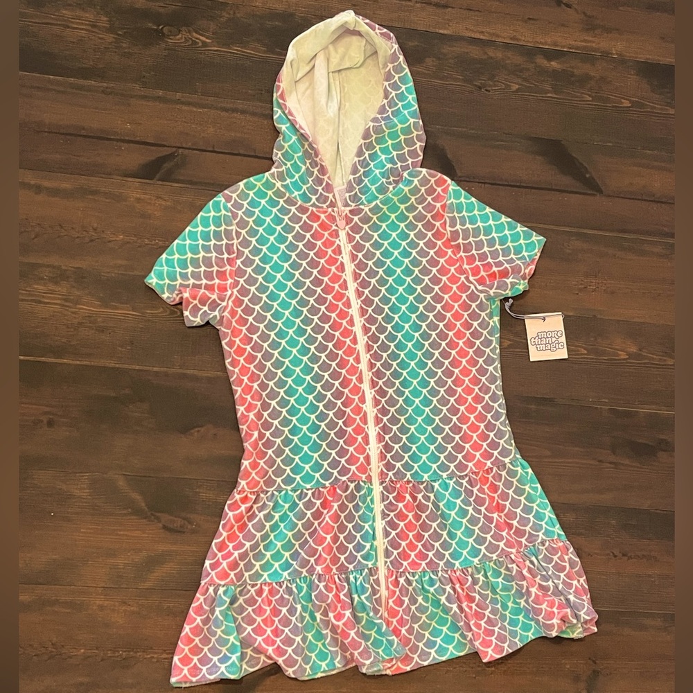 NWT More than magic coverup